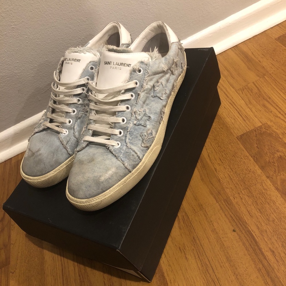 Low Top Saint Laurent Star Sneaker